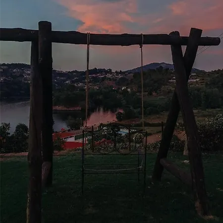 Costeira Douro * 카스텔루 지 파이바