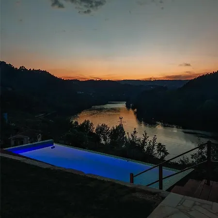 度假居 Costeira Douro *